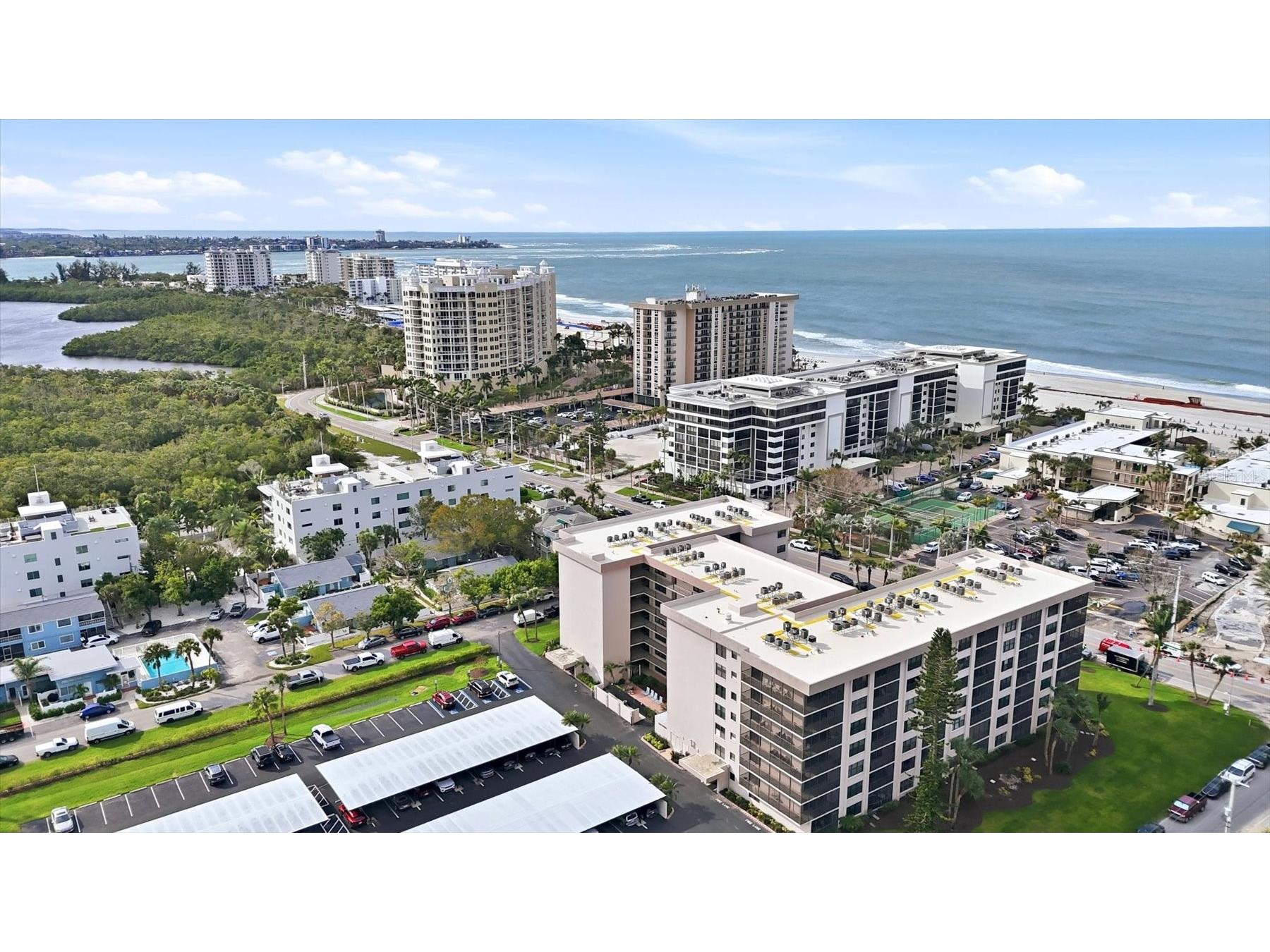 1001 Benjamin Franklin Drive #604 Sarasota FL 34236 A4686677 image36
