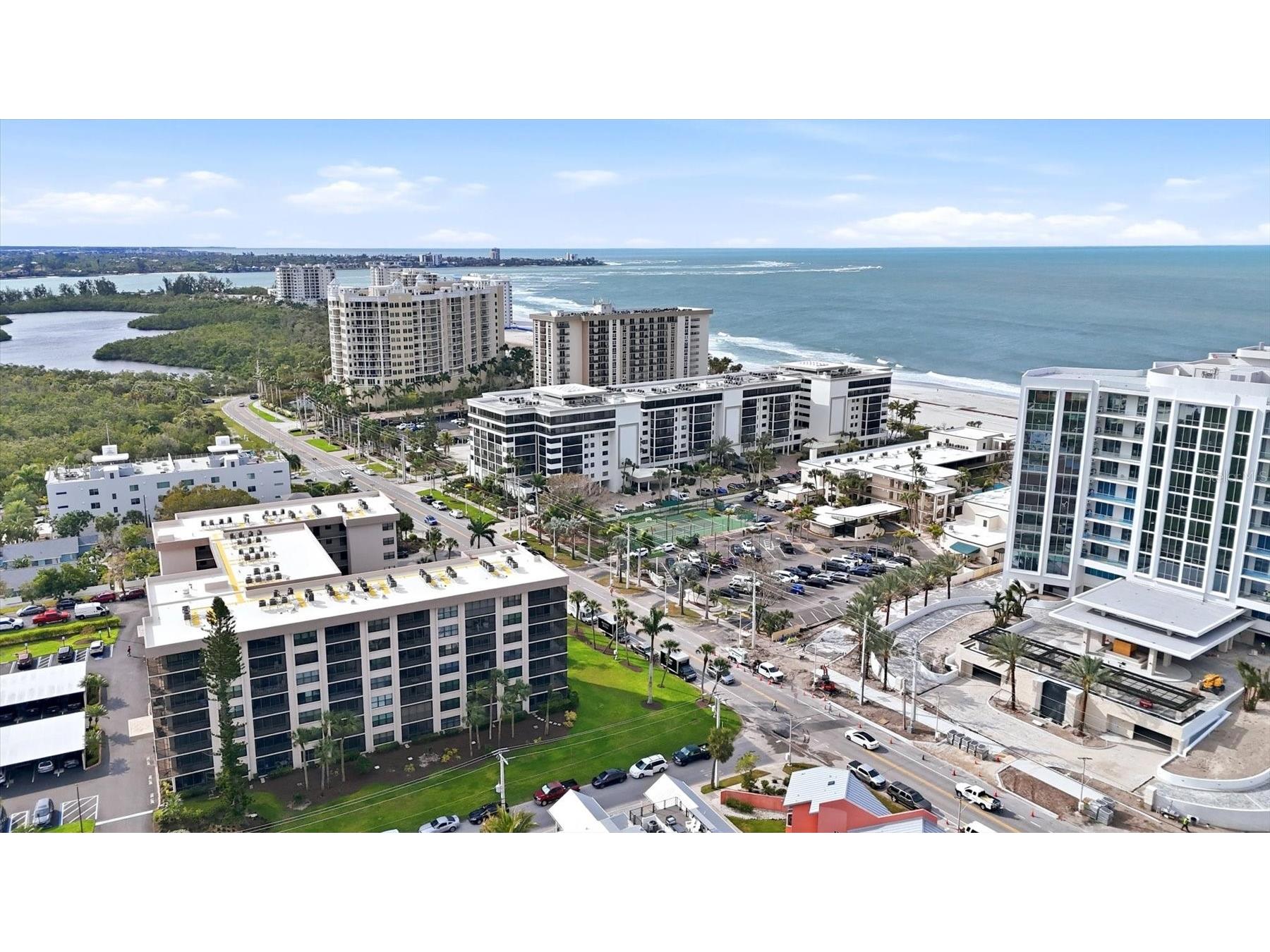 1001 Benjamin Franklin Drive #604 Sarasota FL 34236 A4686677 image38