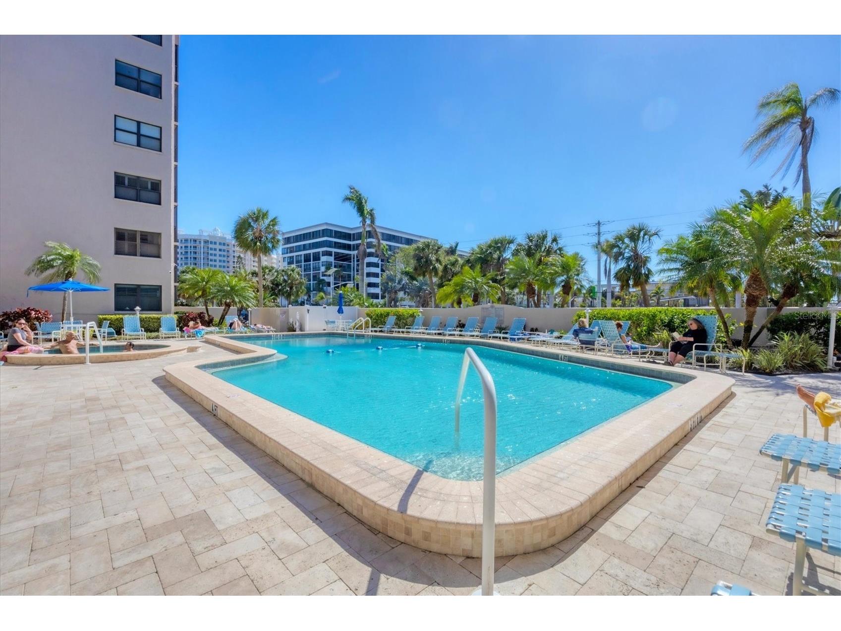 1001 Benjamin Franklin Drive #604 Sarasota FL 34236 A4686677 image44