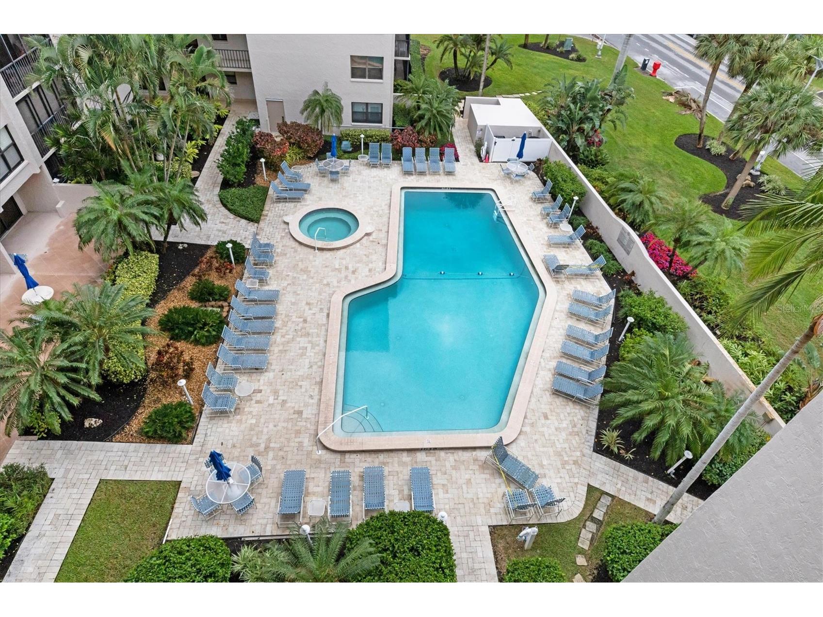1001 Benjamin Franklin Drive #604 Sarasota FL 34236 A4686677 image47