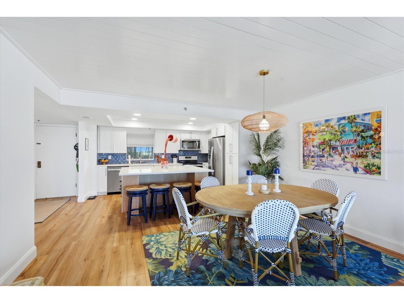 1001 Benjamin Franklin Drive #604 Sarasota FL 34236 A4686677 image9