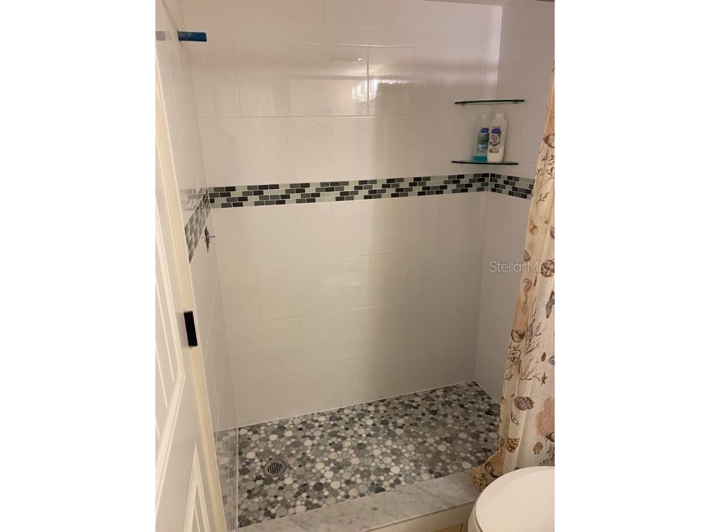 1001 Benjamin Franklin Drive #608 Sarasota FL 34236 A4519907 image6