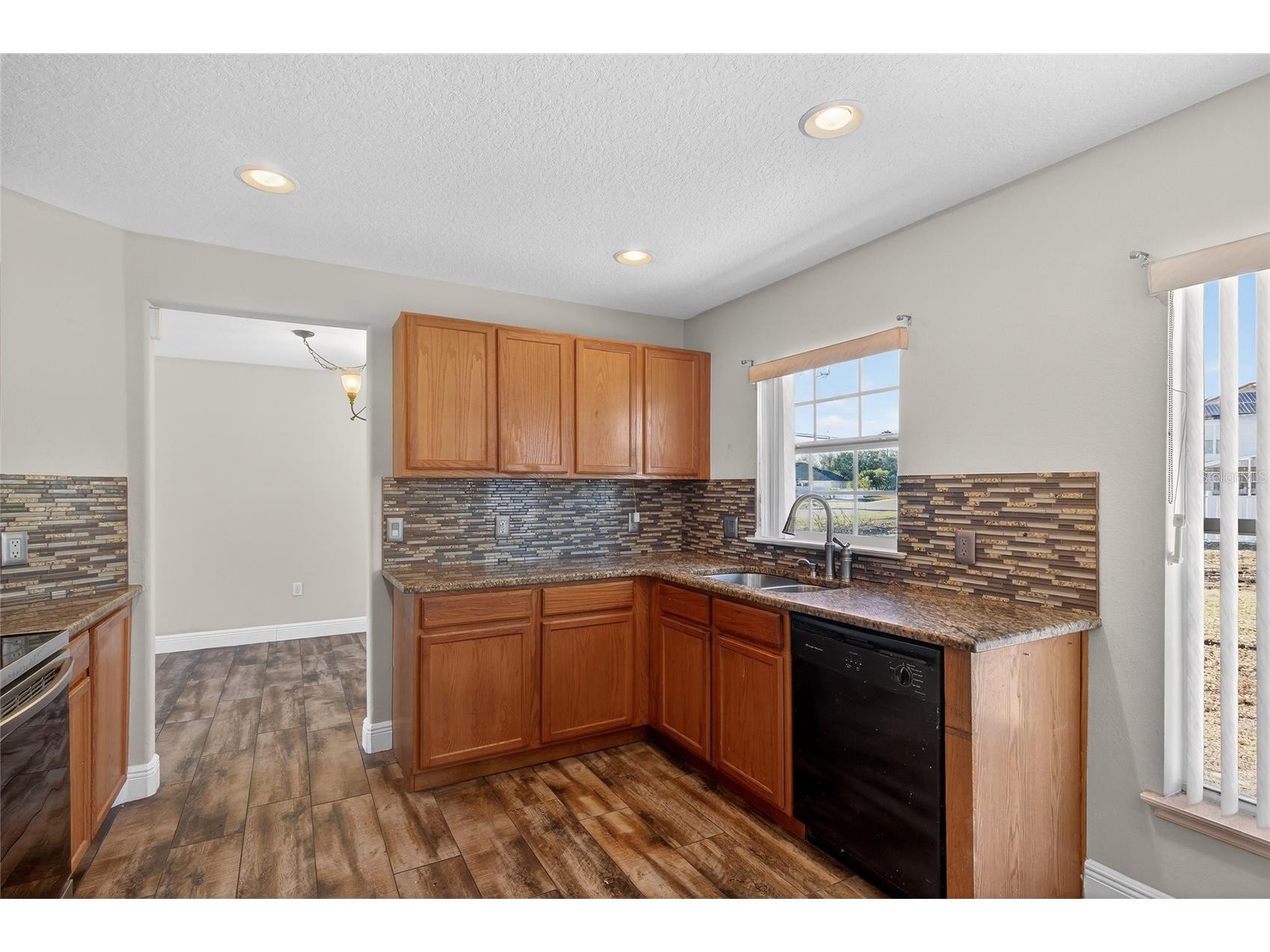 1001 Dampierre Court Kissimmee FL 34759 O6375412 image10