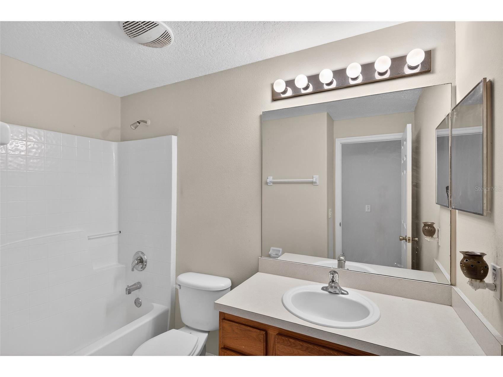1001 Dampierre Court Kissimmee FL 34759 O6375412 image41