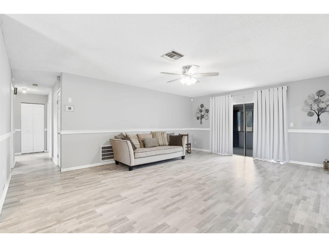 1001 Deltona Boulevard Deltona FL 32725 O6344700 image8