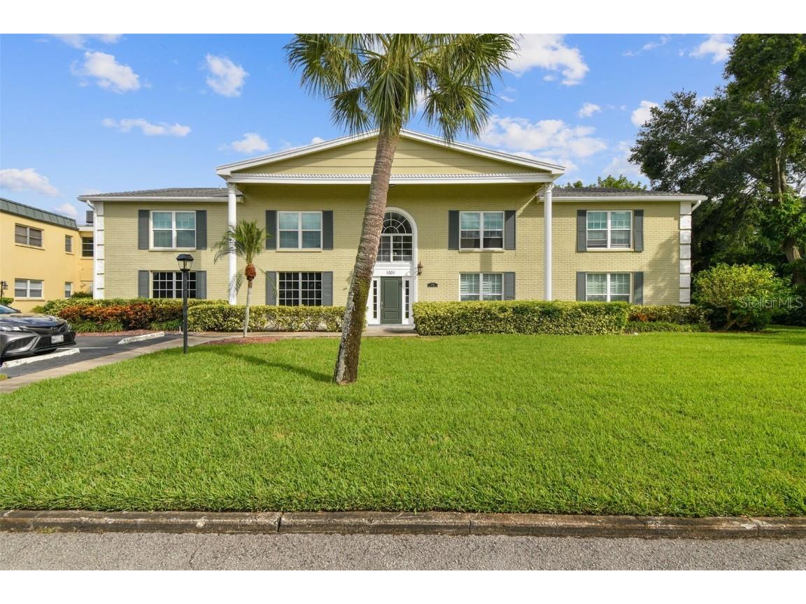 1001 Eden Isle Drive NE #1 Saint Petersburg FL 33704 U8230922 image1