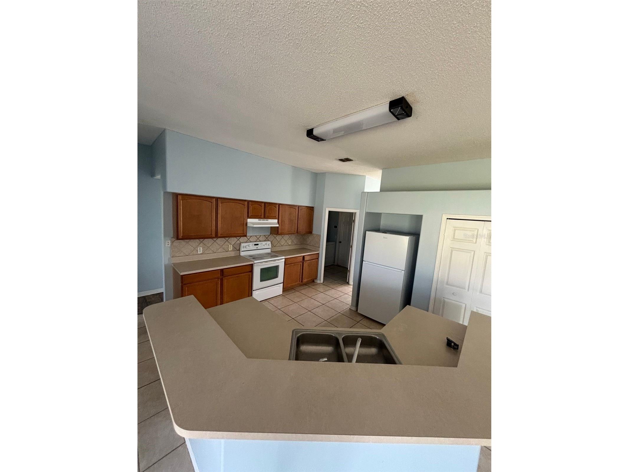 1001 Eiffel Lane Kissimmee FL 34759 S5148997 image11