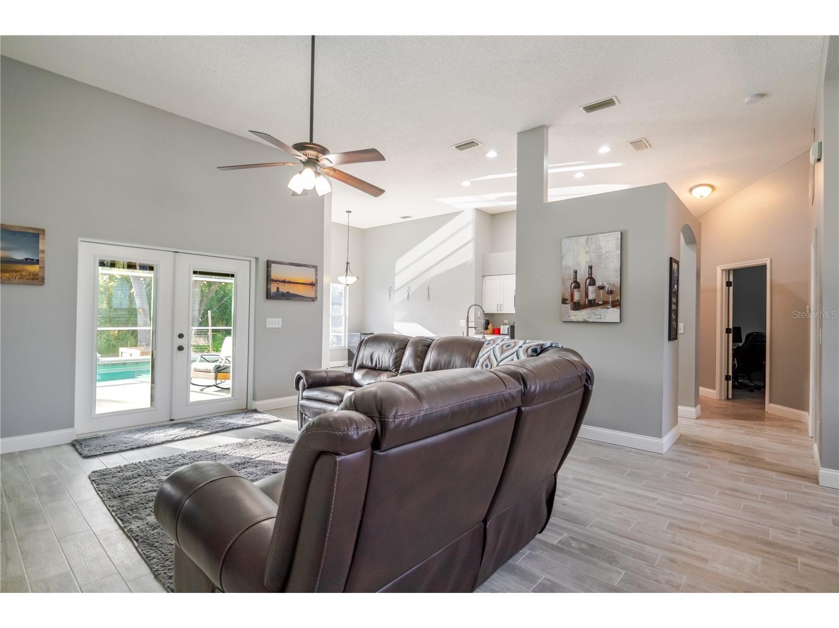 1001 English Bluffs Court Brandon FL 33511 TB8436537 image7