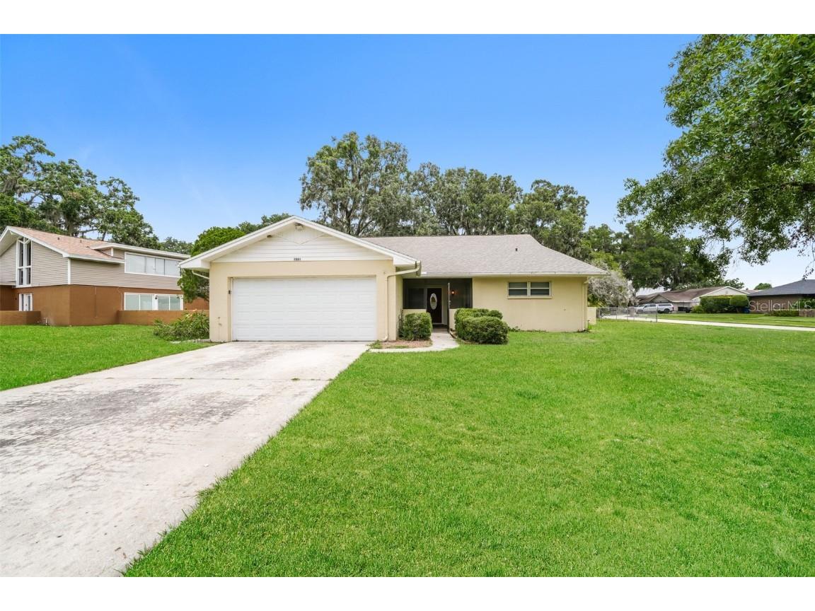 1001 Meadowcrest Drive Valrico FL 33594 O6317907 image1