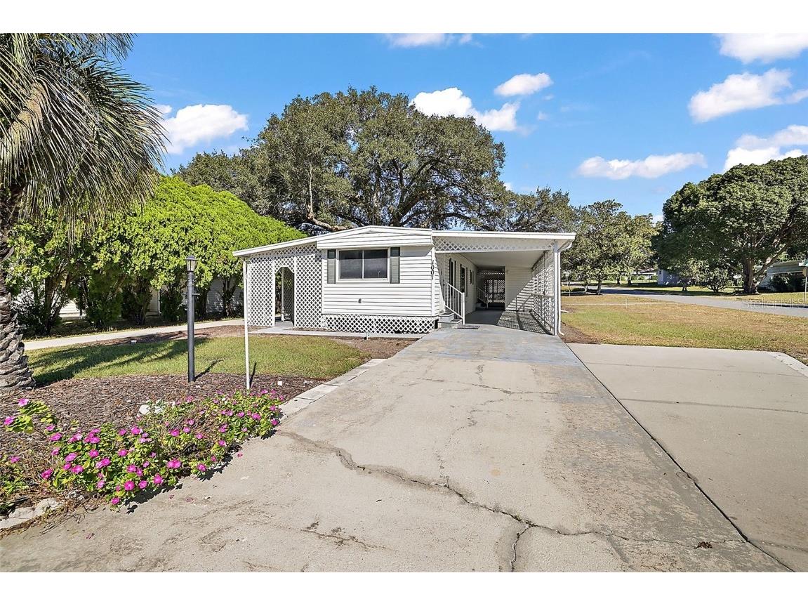 1001 Nell Way Lady Lake FL 32159 G5075264 image1