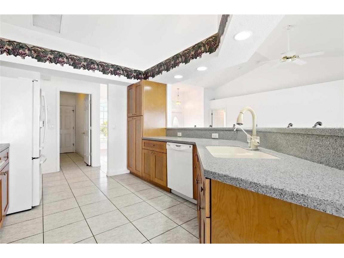 1001 NW 35th Avenue Cape Coral FL 33993 C7507976 image18