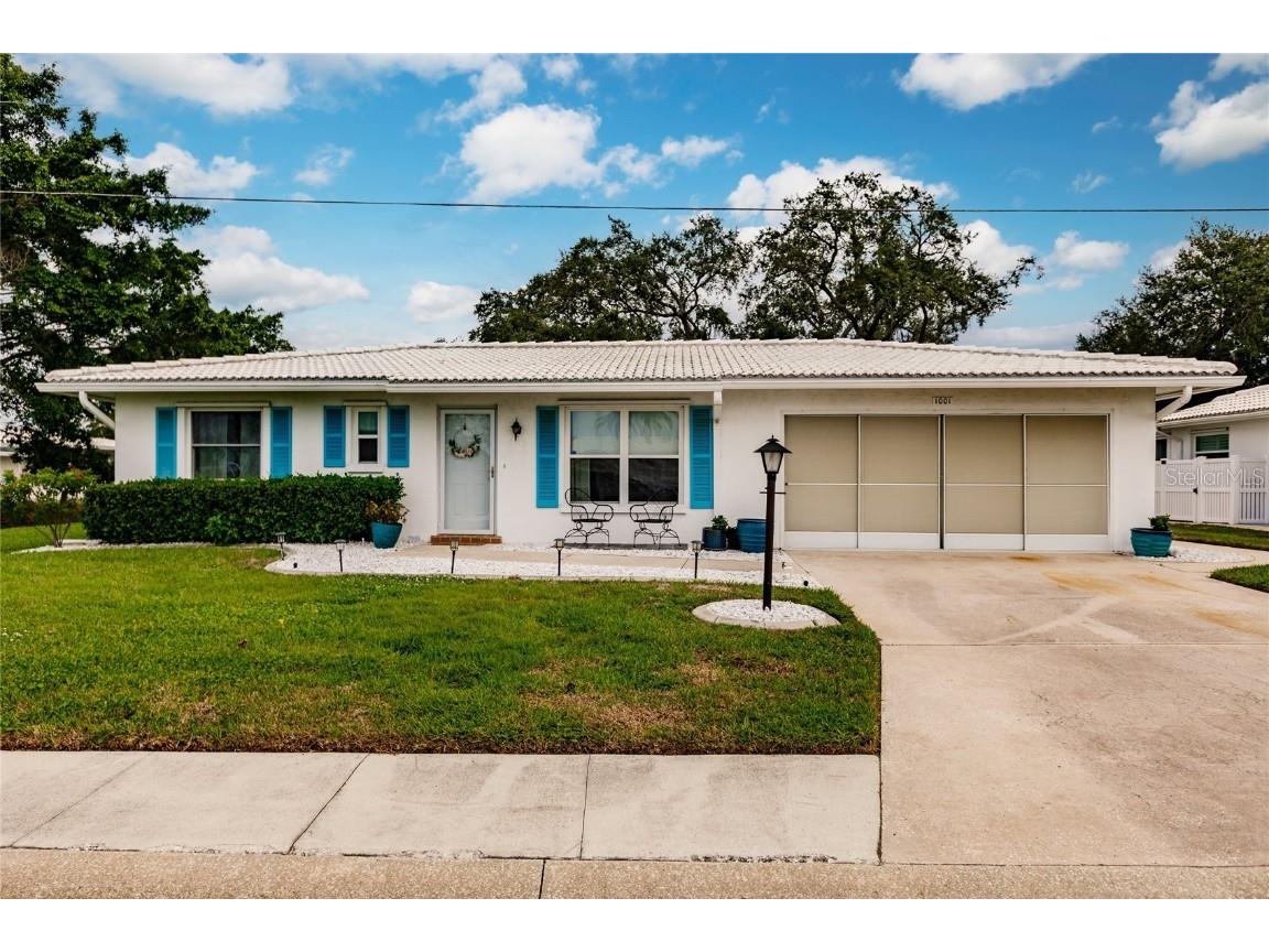 1001 Oakleaf Boulevard Bradenton FL 34208 A4585368 image1