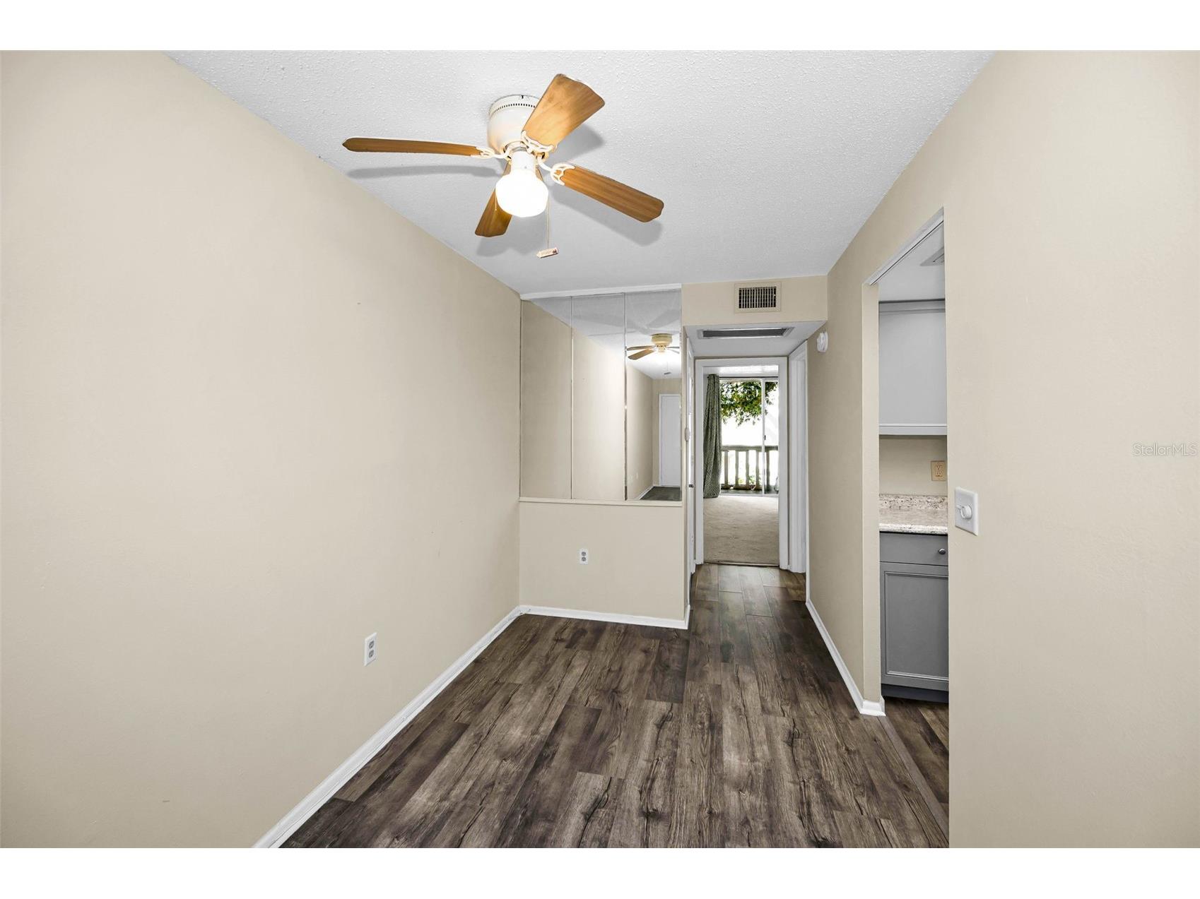 1001 Pearce Drive #205 Clearwater FL 33764 TB8482362 image18