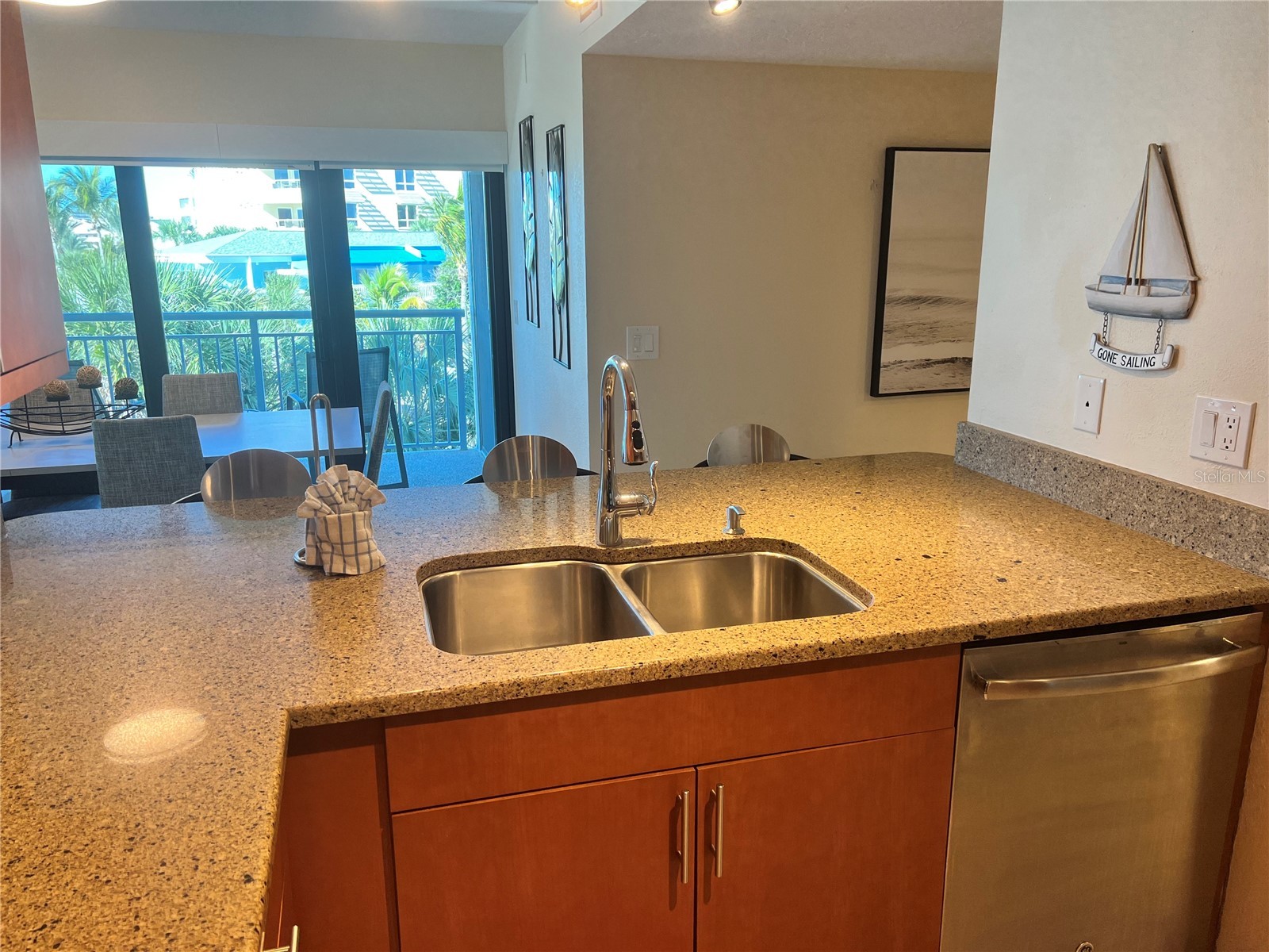 1001 Point Of Rocks Road #412 Sarasota FL 34242 TB8469903 image7