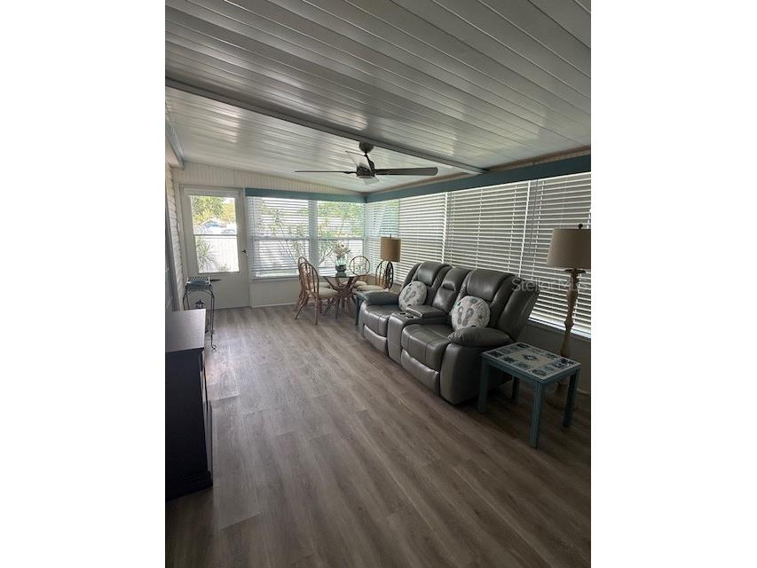 1001 Starkey Rd. #434 Largo FL 33771 TB8496782 image32