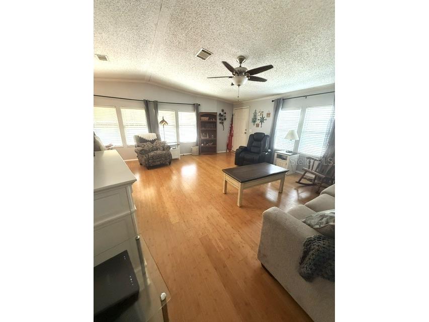 1001 Starkey Road #631 Largo FL 33771 TB8515424 image15