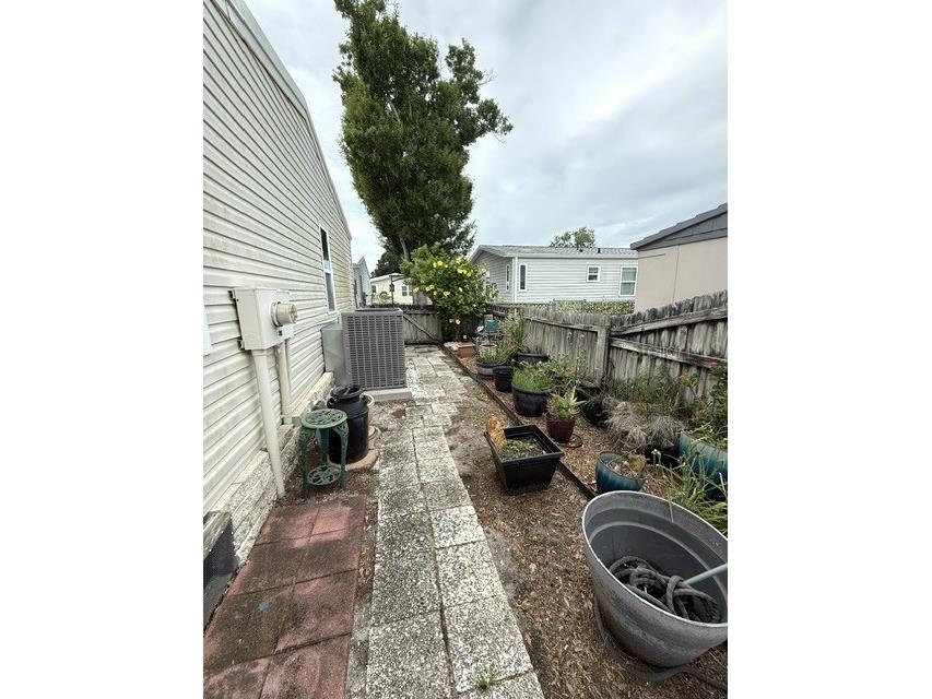 1001 Starkey Road #631 Largo FL 33771 TB8515424 image27