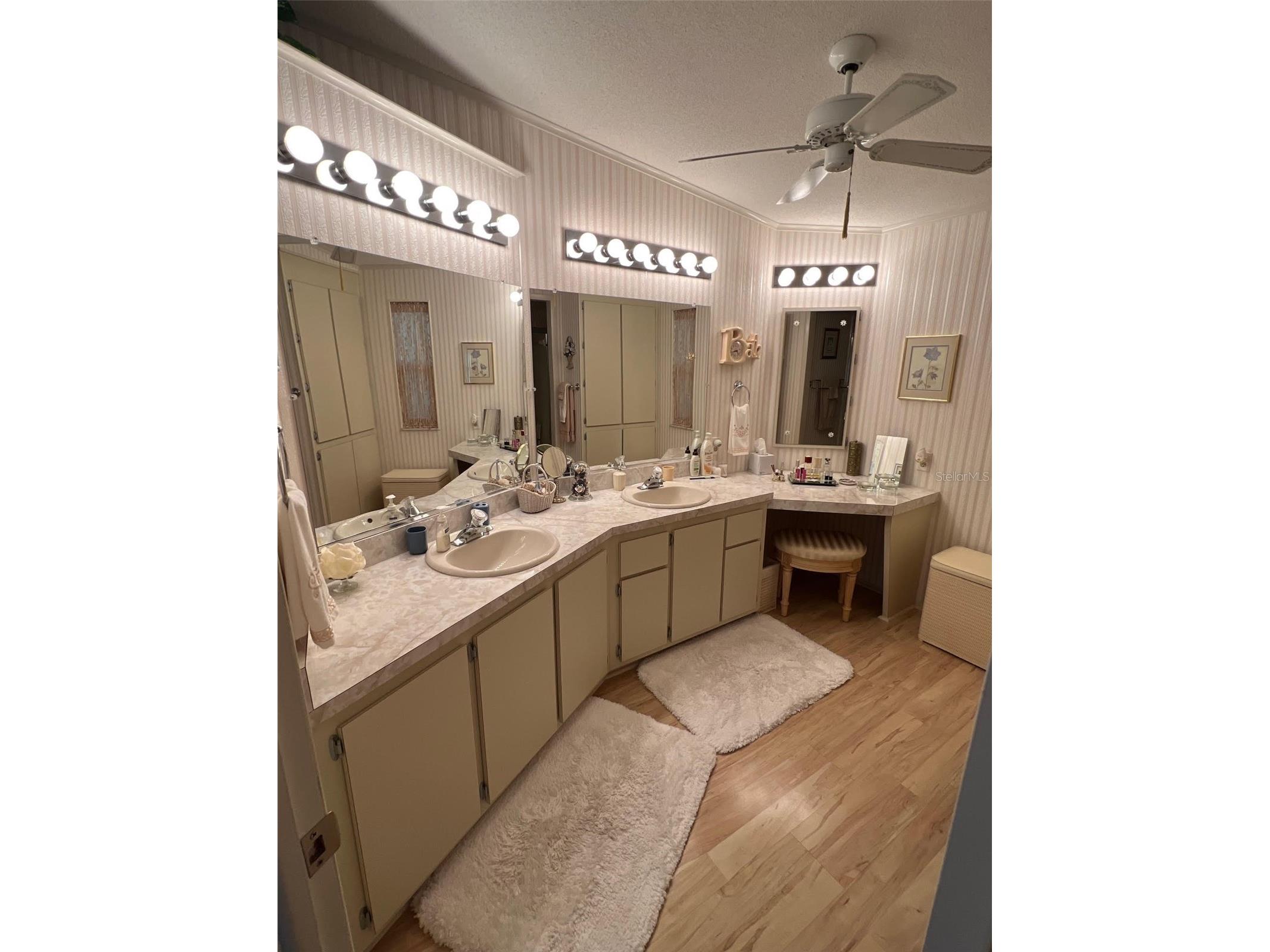 1001 Starkey Road #90 Largo FL 33771 TB8479163 image36