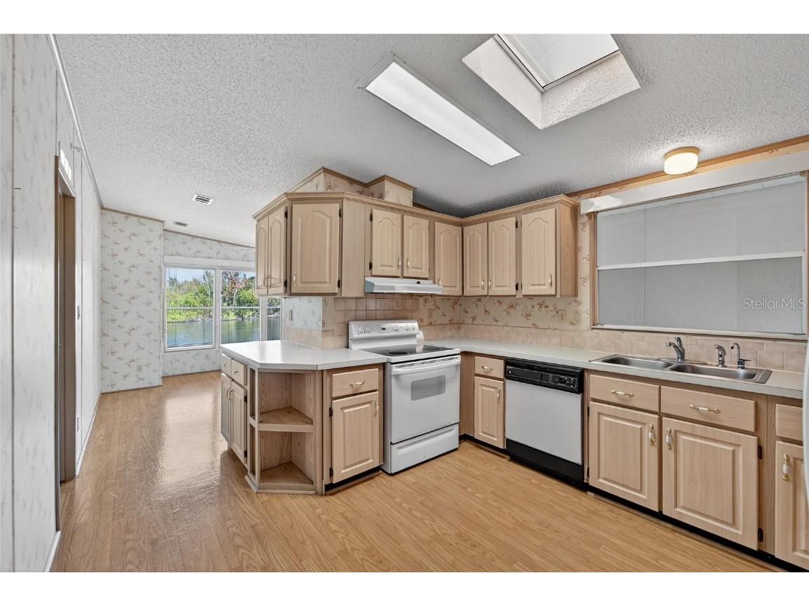 1001 Starkey Road Lot#355 Largo FL 33771 TB8450627 image13