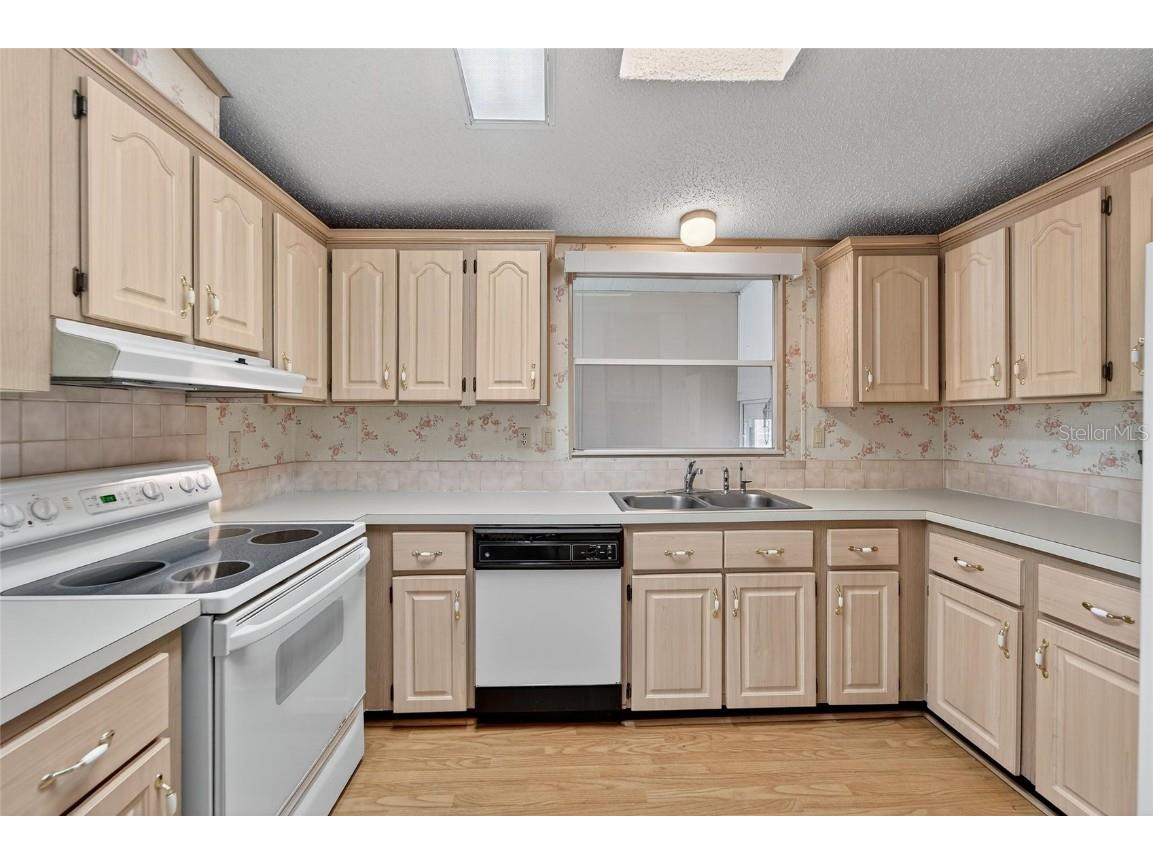 1001 Starkey Road Lot#355 Largo FL 33771 TB8450627 image14