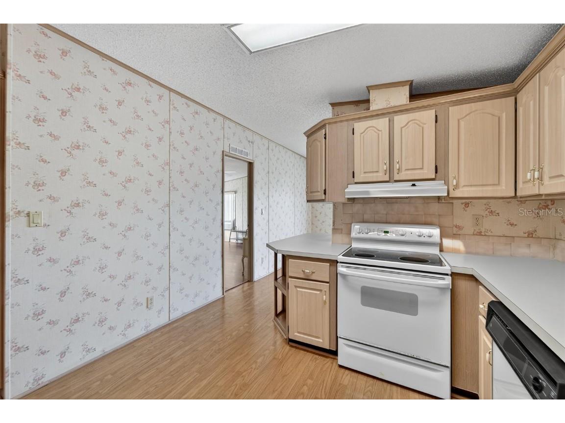 1001 Starkey Road Lot#355 Largo FL 33771 TB8450627 image19