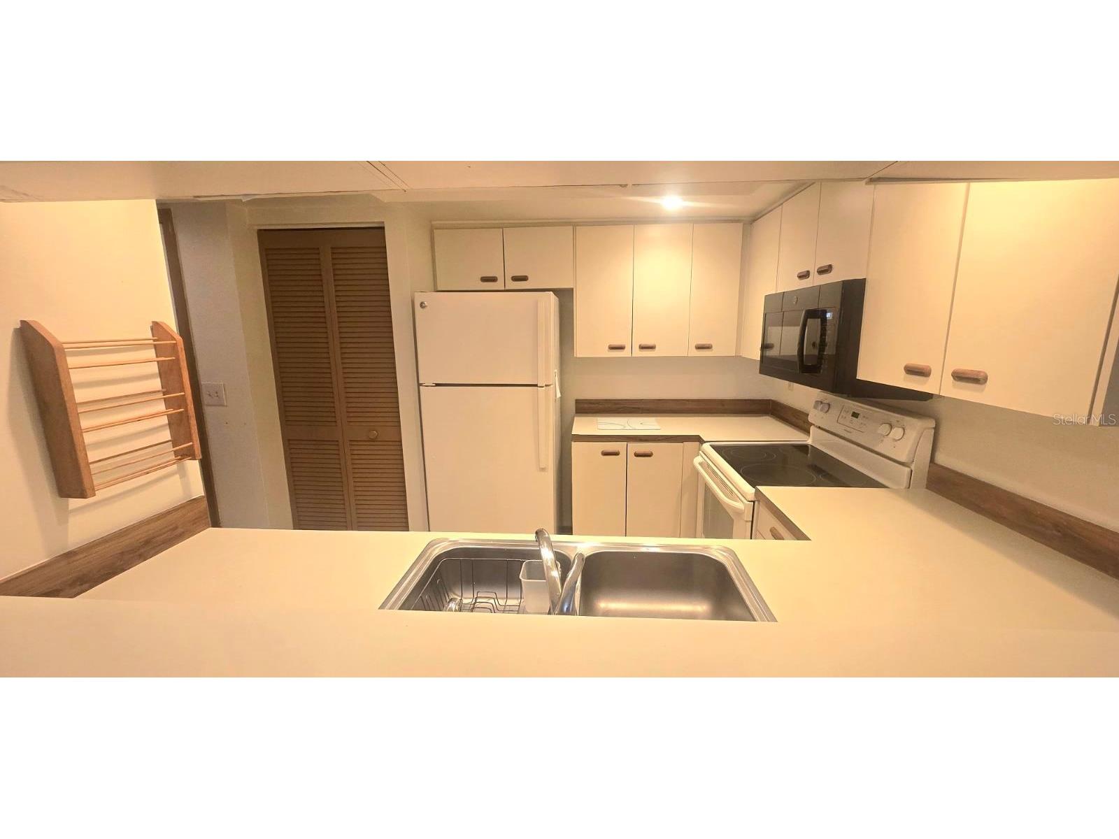 1001 Tartan Drive #302 Palm Harbor FL 34684 TB8482639 image8