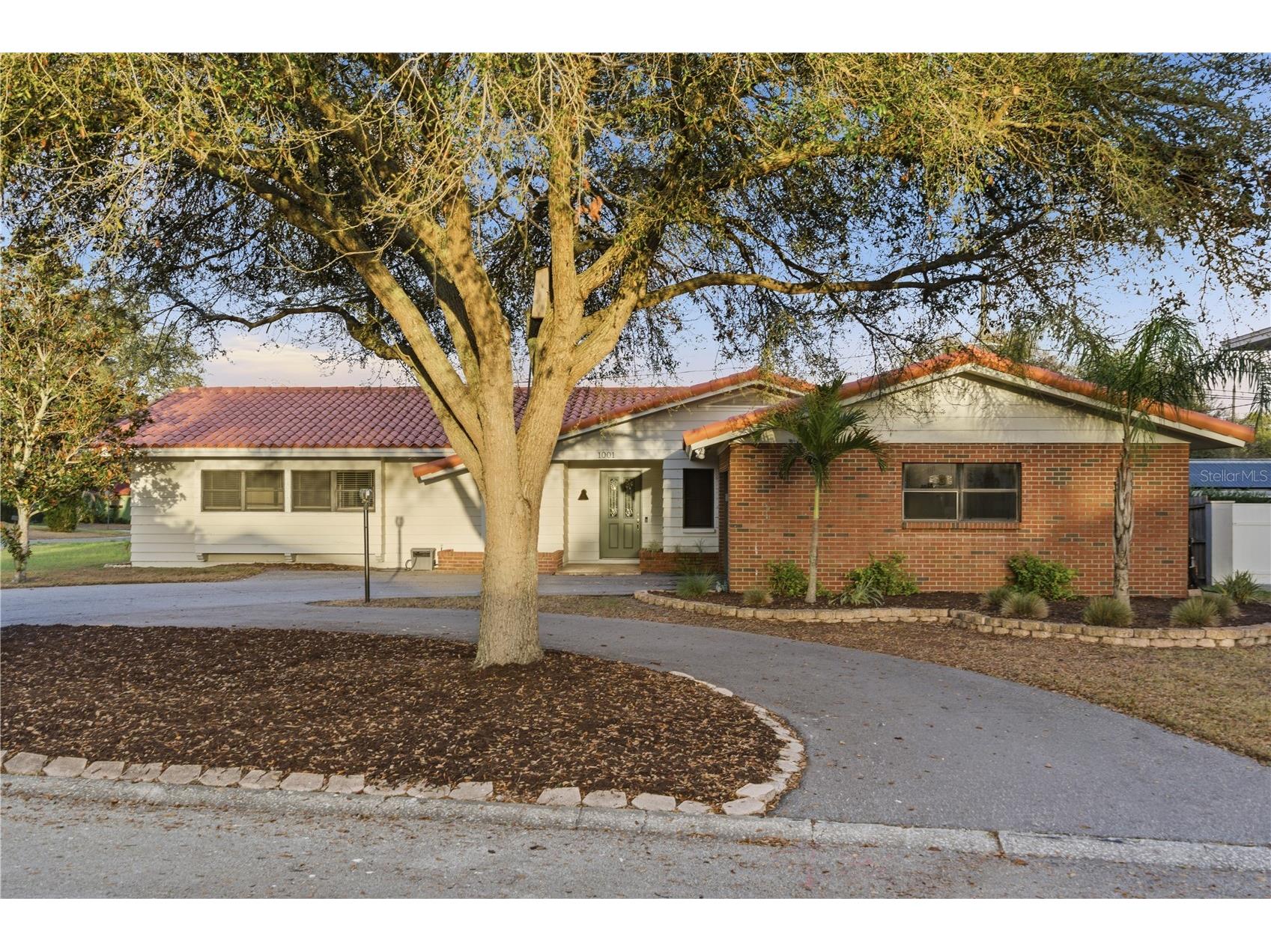 1001 Willowbranch Avenue Clearwater FL 33764 TB8483651 image2