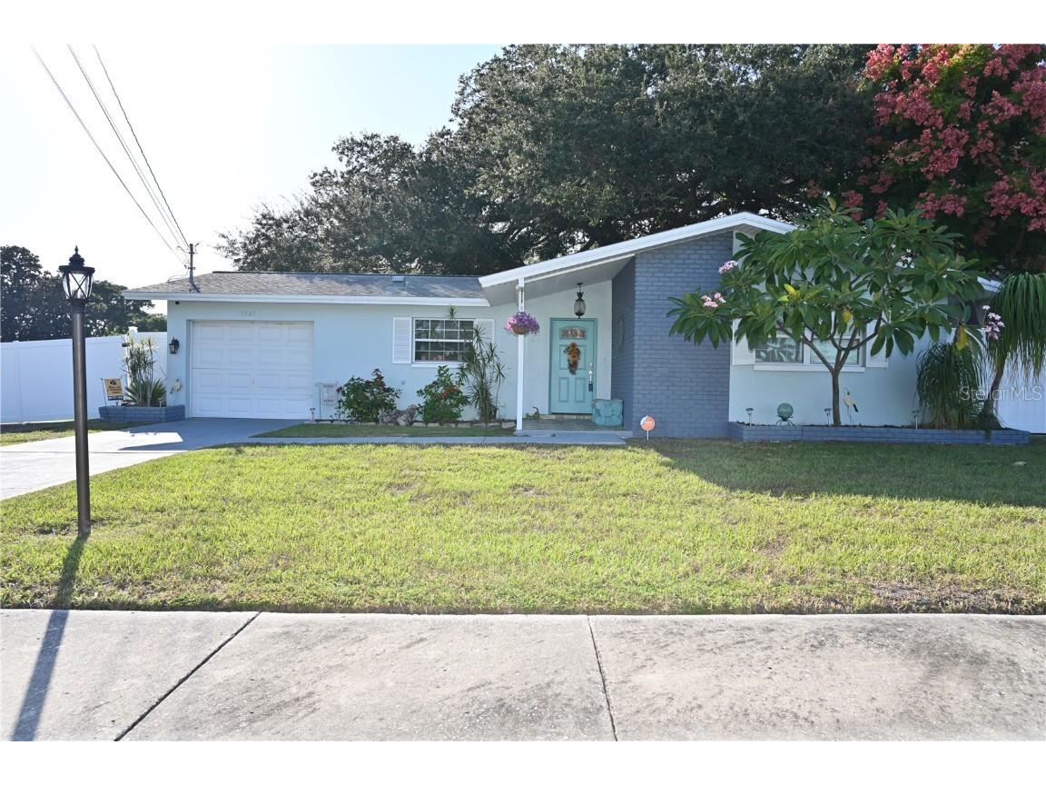 1001 Woodbrook Terrace Largo FL 33770 U8218294 image1