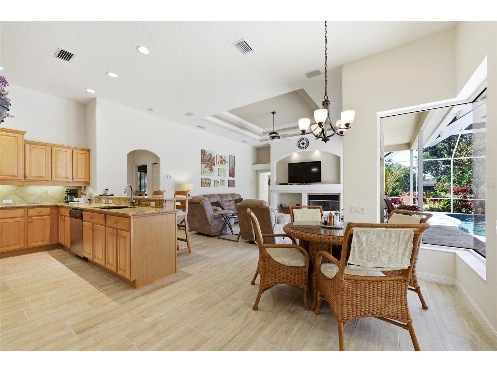 10010 Cherry Hills Avenue Circle Bradenton FL 34202 A4693137 image9