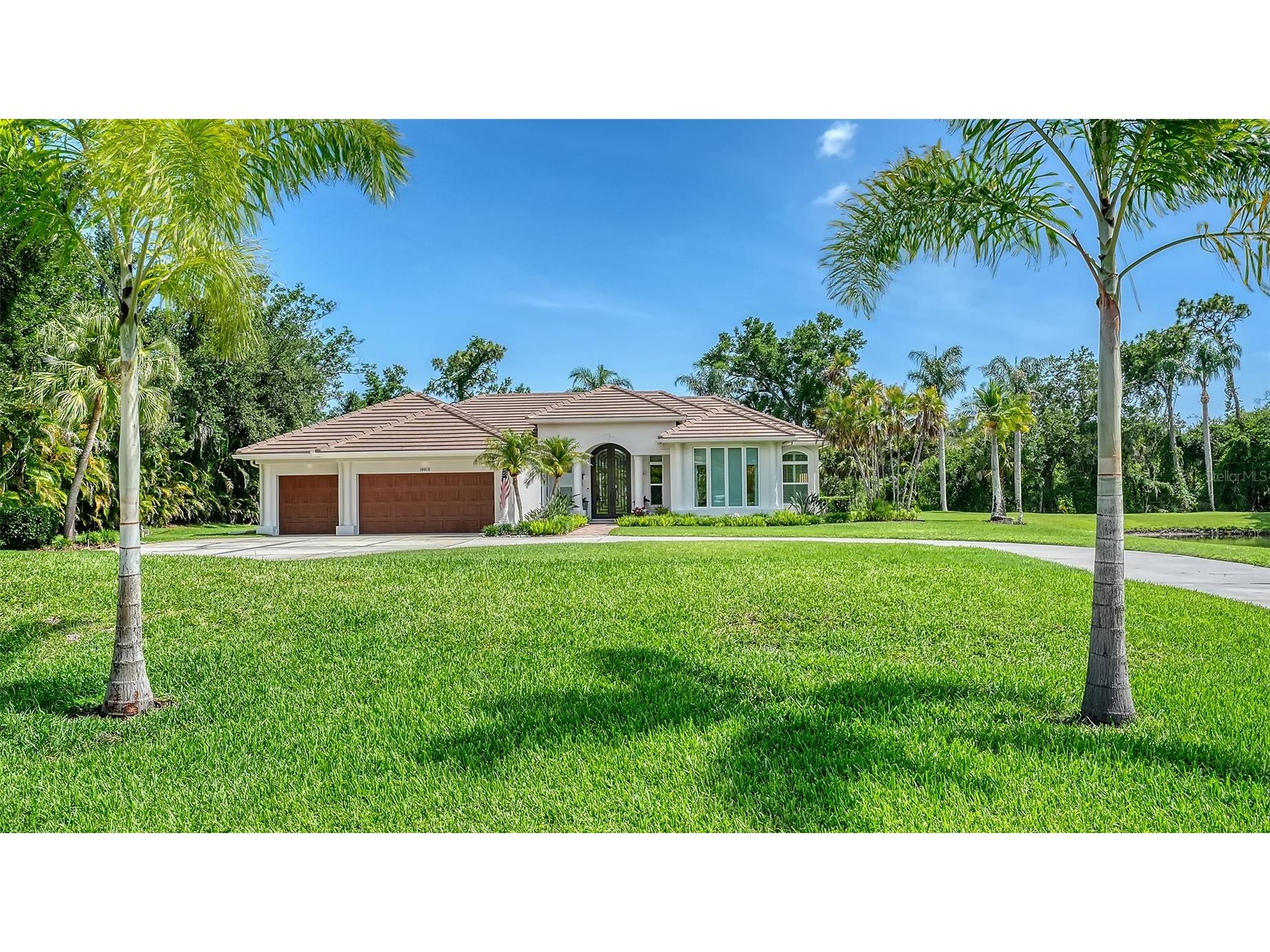 10010 Clubhouse Drive Lakewood Ranch FL 34202 - BRADEN RIVER A4694576 image1