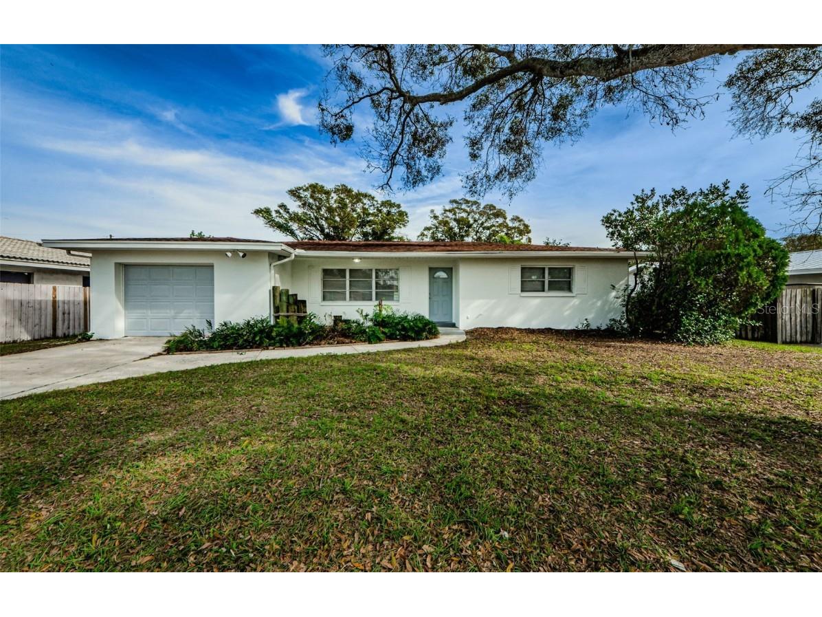 10011 110th Street Seminole FL 33772 W7851820 image1