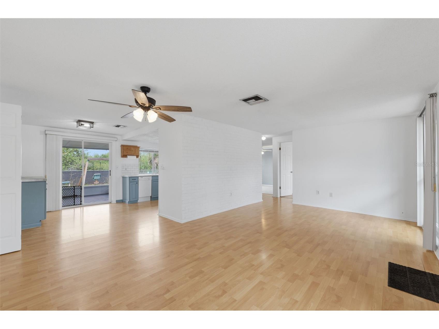 10011 Cherry Creek Lane Port Richey FL 34668 W7883993 image4
