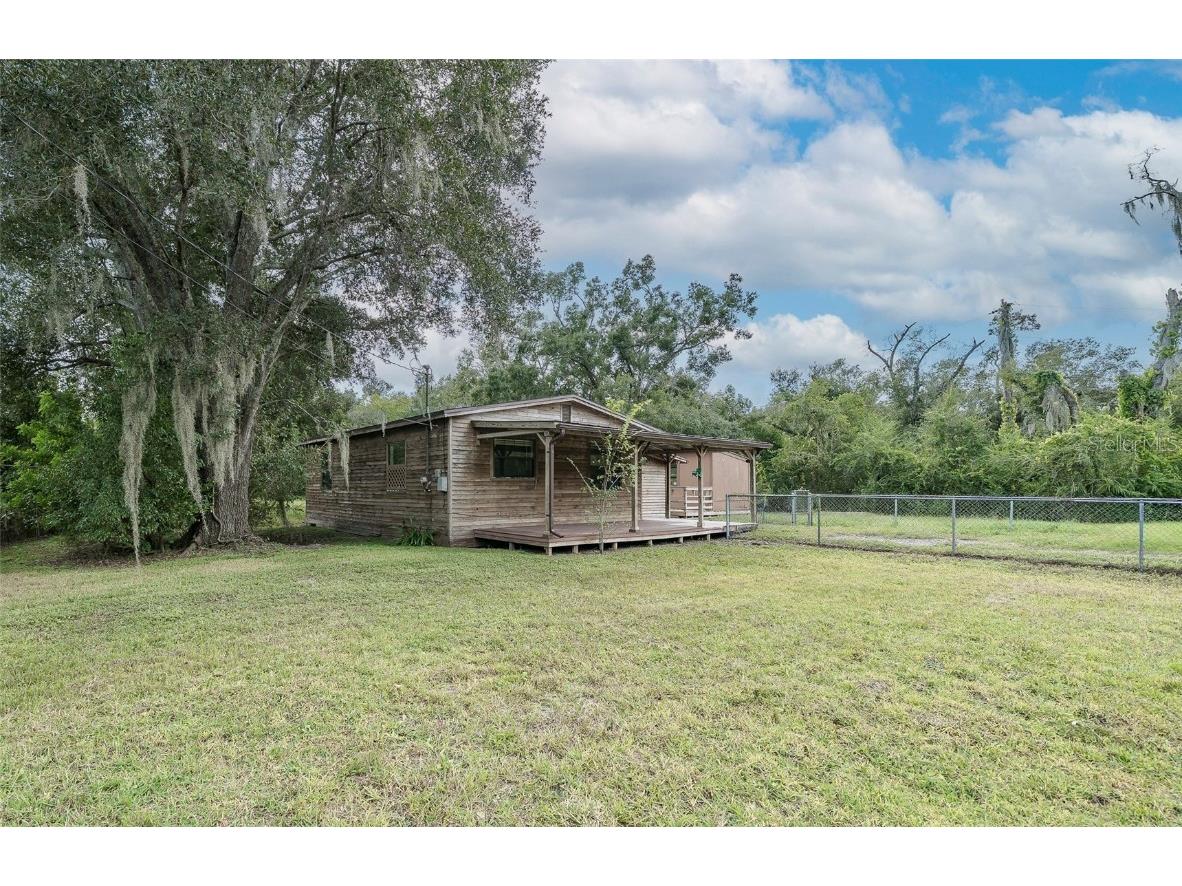 10011 E Sligh Avenue Tampa FL 33610 TB8442498 image1