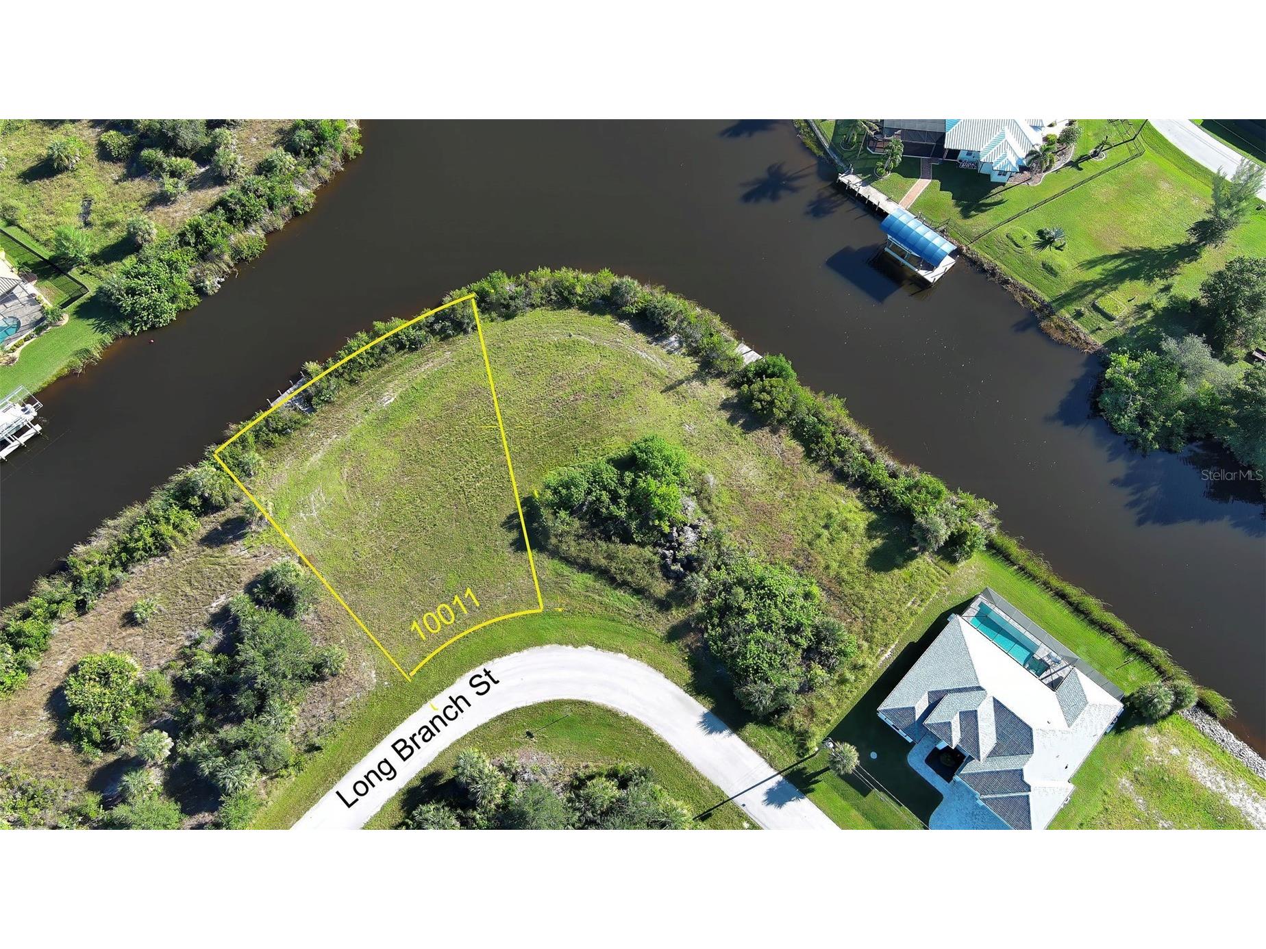 10011 Long Branch Street Port Charlotte FL 33981 C7515548 image1