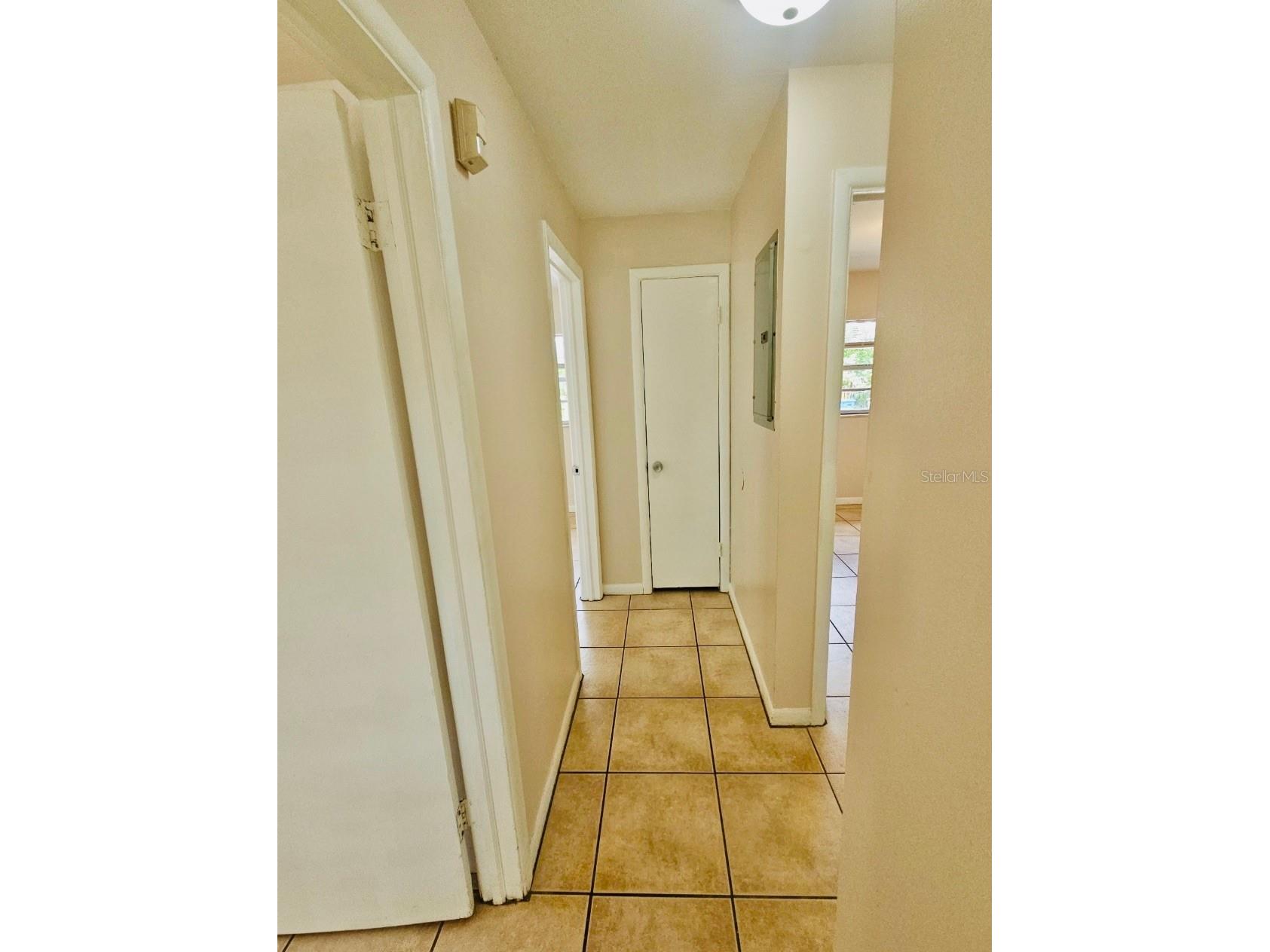 10011 N 23rd Street Tampa FL 33612 TB8494565 image20