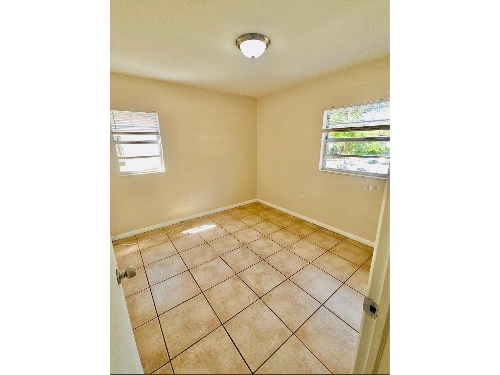 10011 N 23rd Street Tampa FL 33612 TB8494565 image26