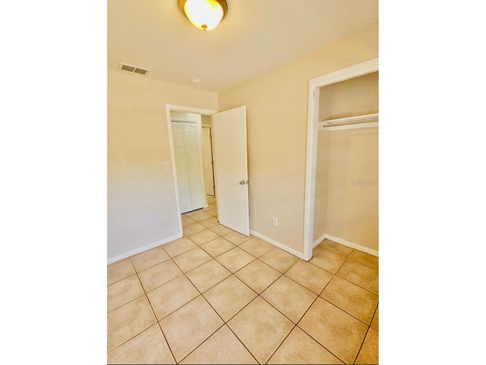 10011 N 23rd Street Tampa FL 33612 TB8494565 image27