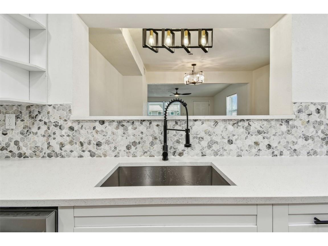 10011 N Annette Avenue Tampa FL 33612 TB8380935 image22