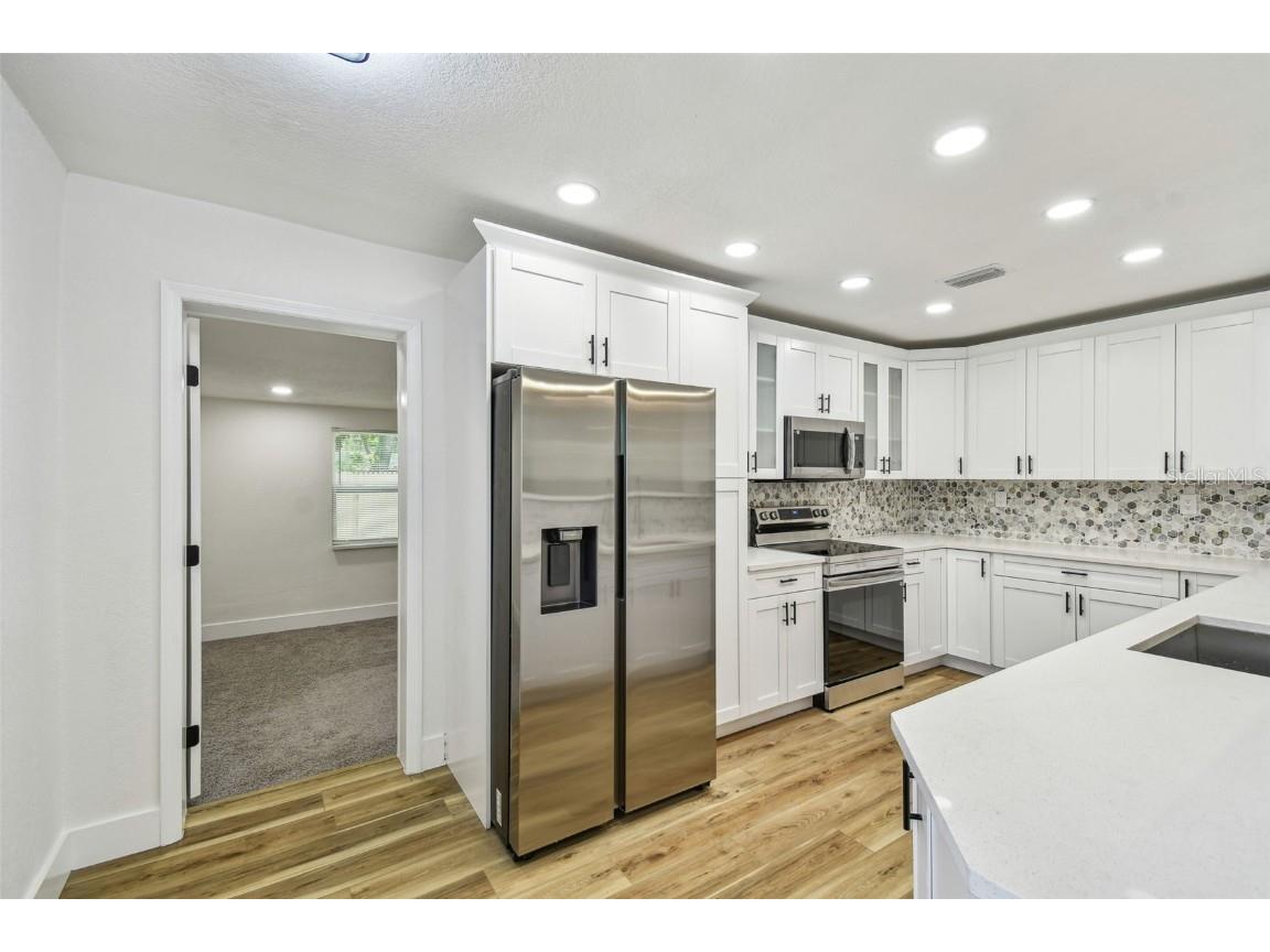 10011 N Annette Avenue Tampa FL 33612 TB8380935 image3