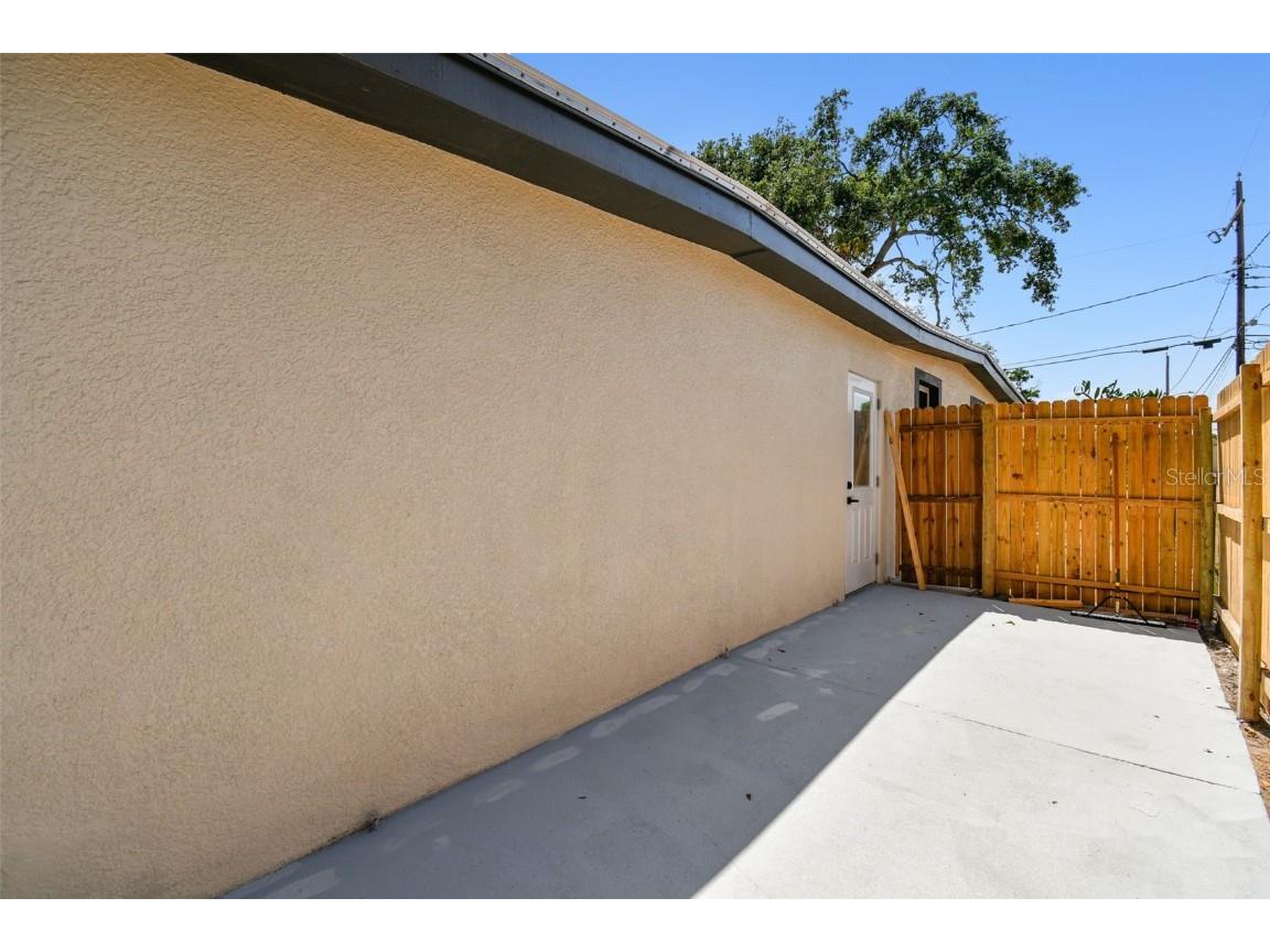 10011 N Annette Avenue Tampa FL 33612 TB8380935 image50