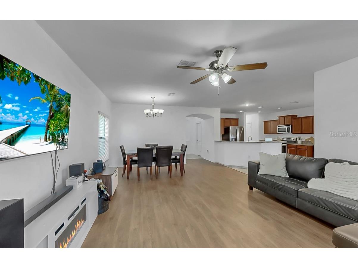 10012 Newminster Loop Ruskin FL 33573 TB8453034 image23