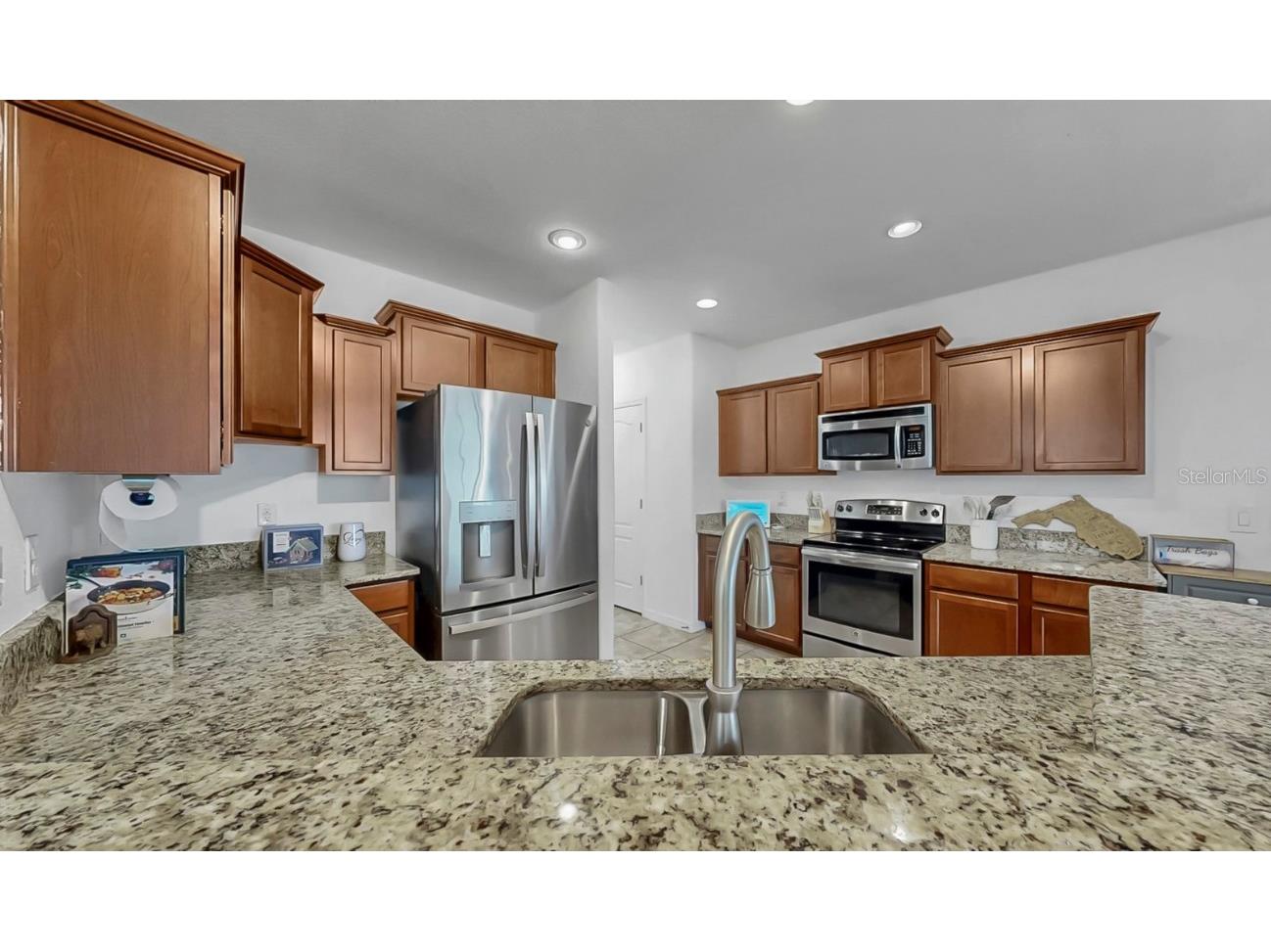 10012 Newminster Loop Ruskin FL 33573 TB8453034 image7