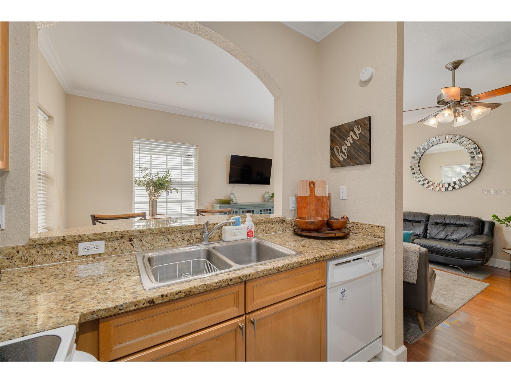 10015 6th Street N Saint Petersburg FL 33702 TB8531395 image12
