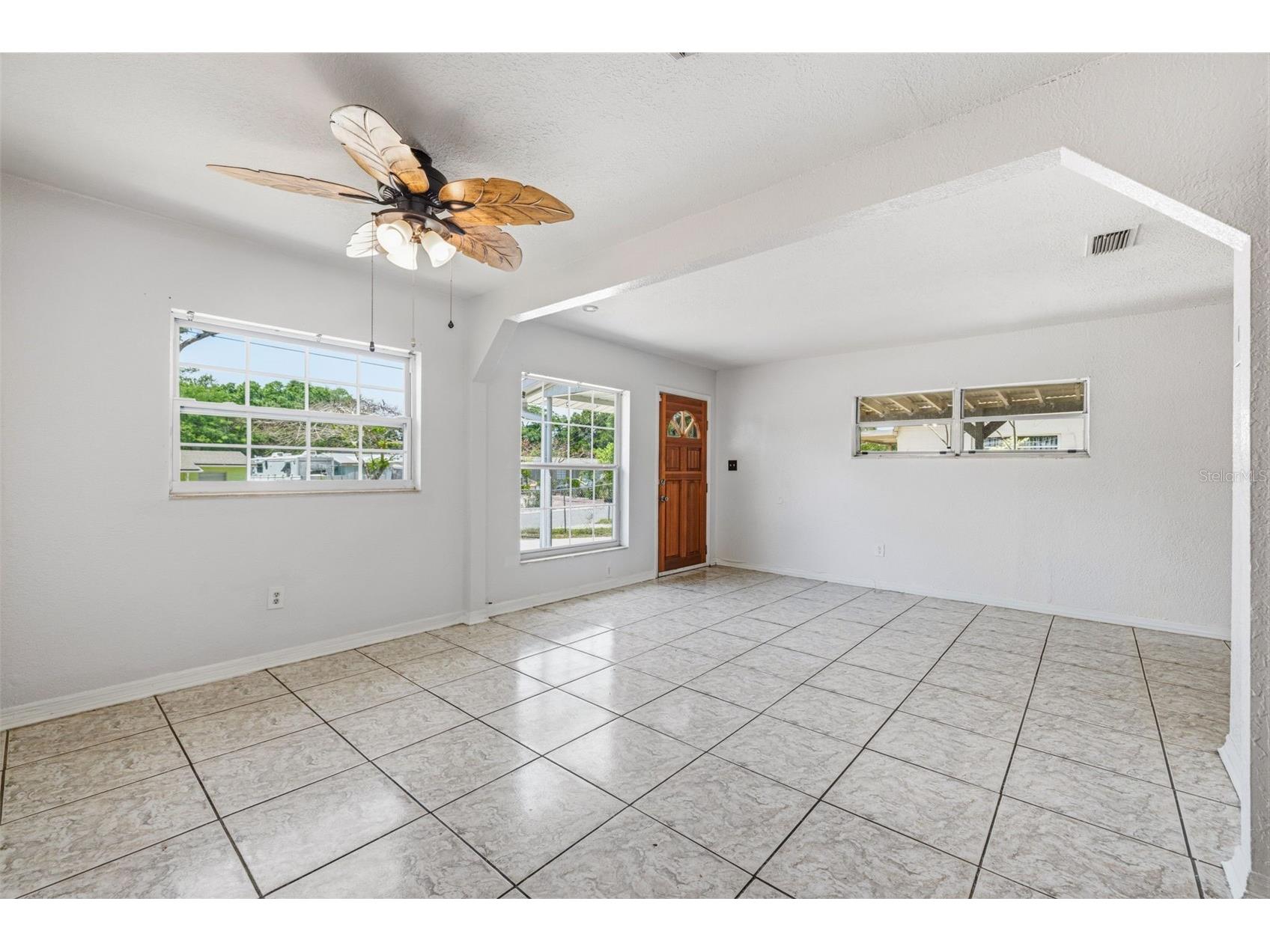 10015 N 23rd Street Tampa FL 33612 TB8506469 image7