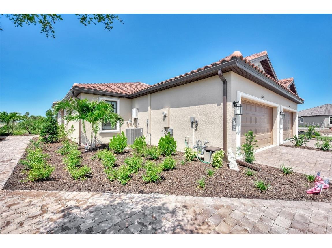 10016 Morning Mist Lane Sarasota FL 34241 A4571480 image1