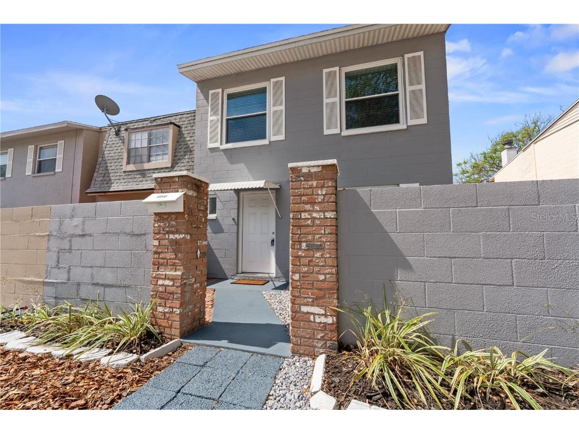 10016 Oak Hill Drive Temple Terrace FL 33617 P4929524 image1