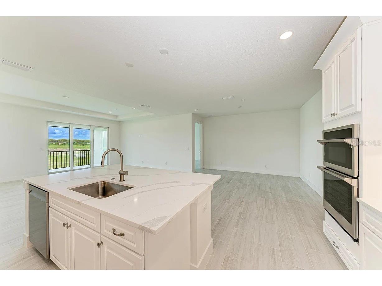 10016 Rembrandt Way #202 Bradenton FL 34201 A4699765 image6