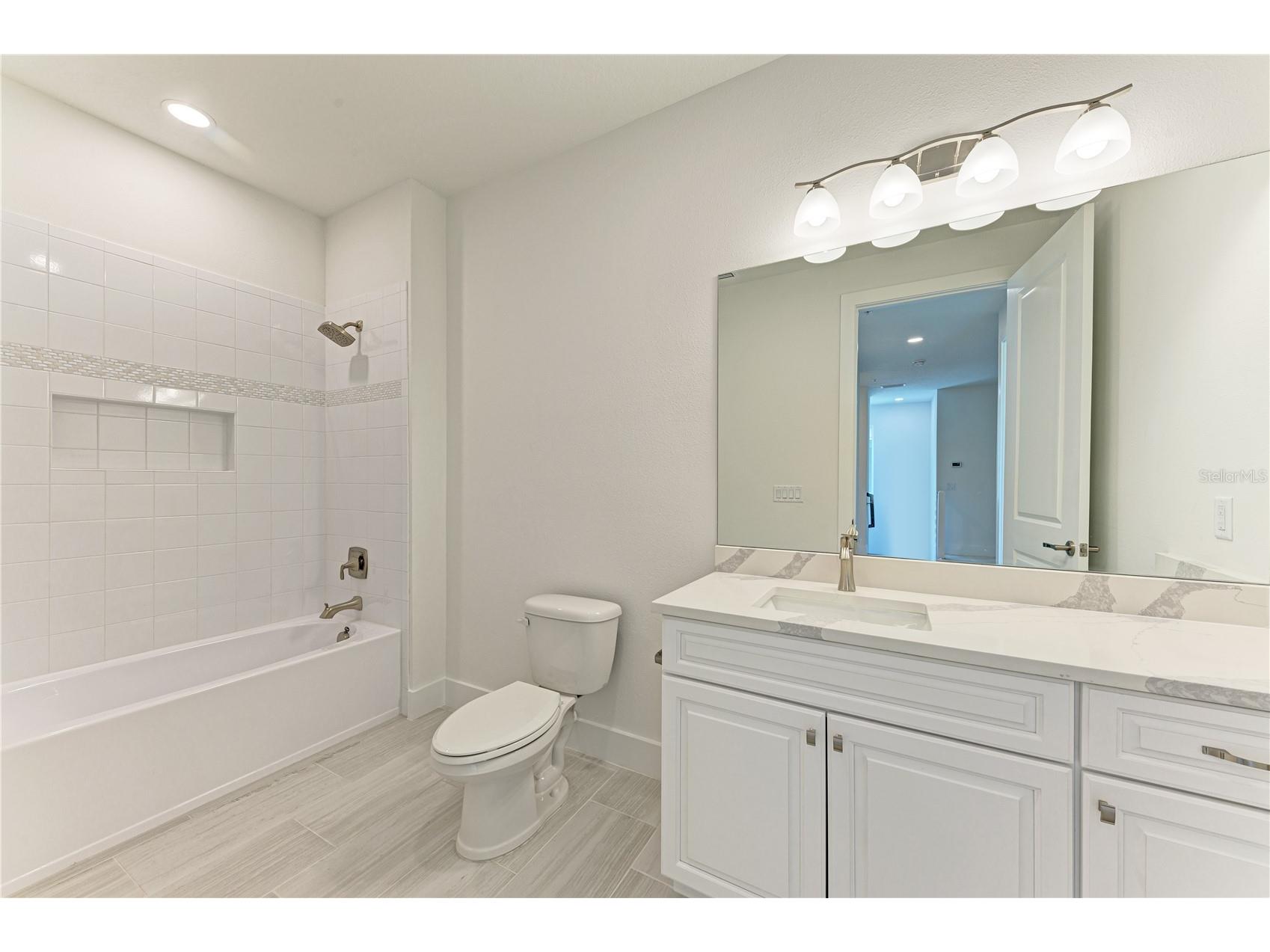 10016 Rembrandt Way #202 Bradenton FL 34212 A4682801 image29