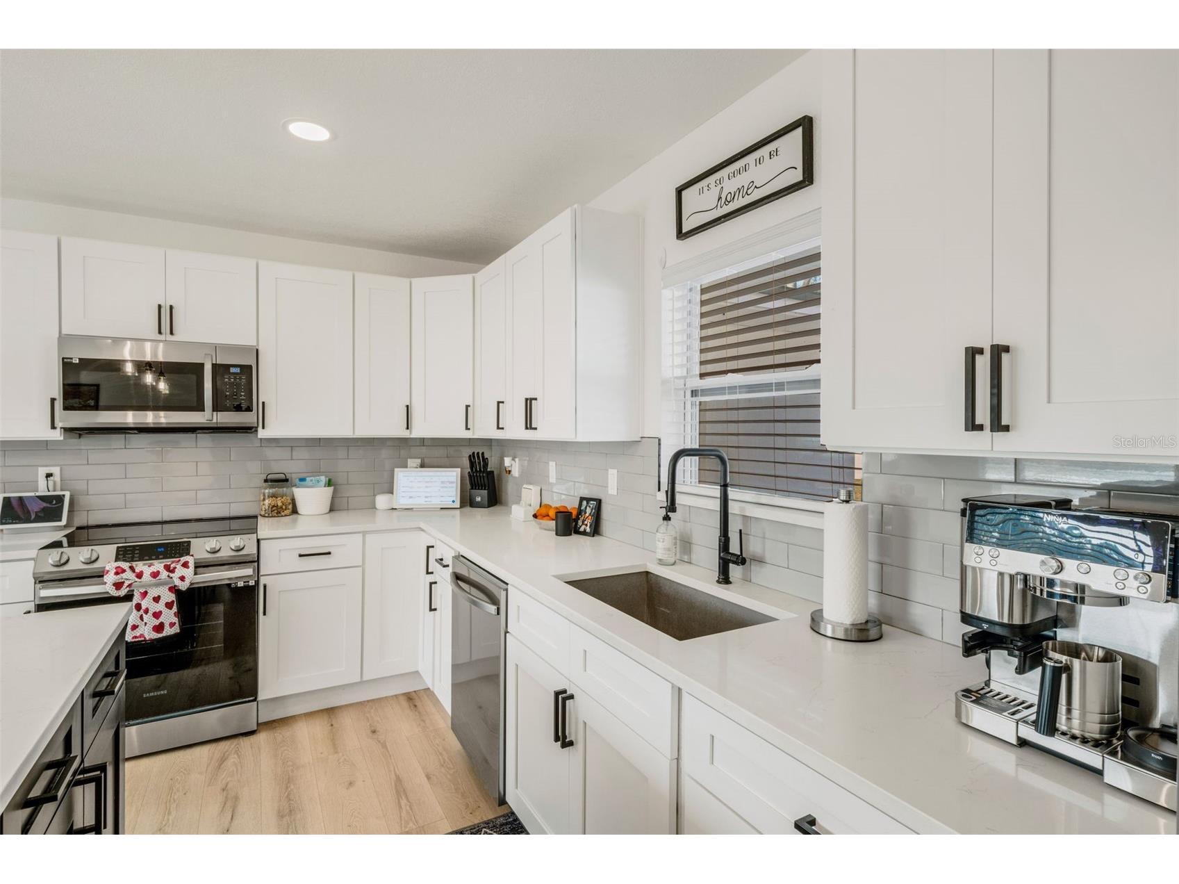 10016 Ridge Rd Seminole FL 33772 TB8478625 image13