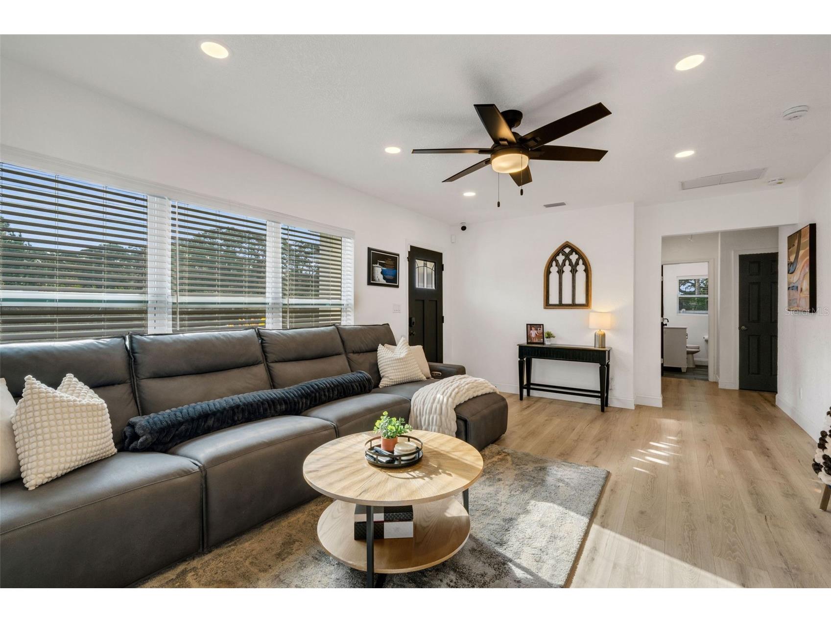 10016 Ridge Rd Seminole FL 33772 TB8478625 image7